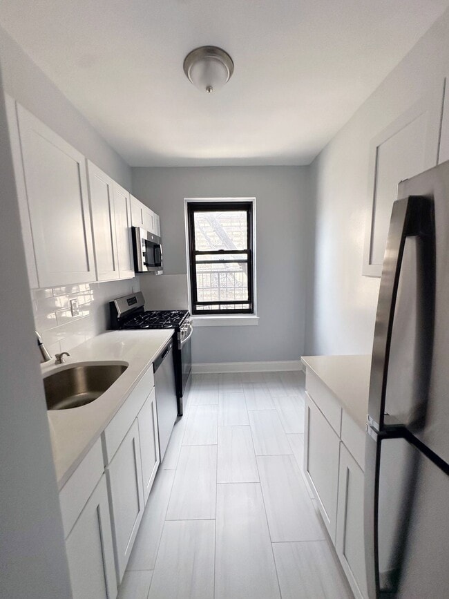 Building Photo - 28-30 Sherman Pl