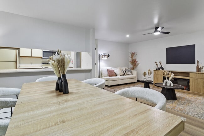 Building Photo - Wehnwood Court Apartments