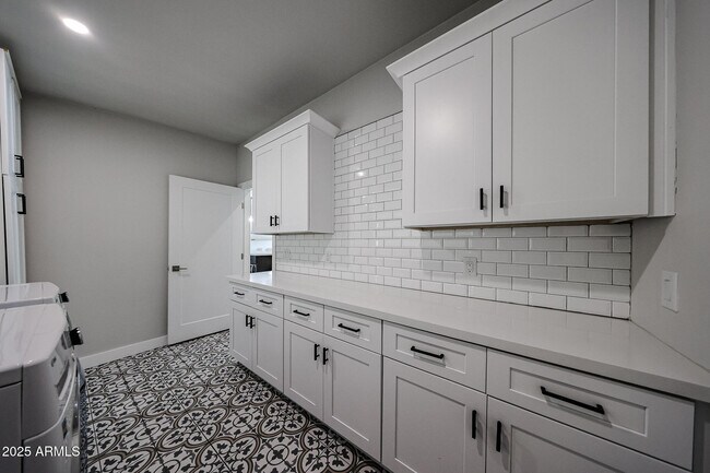 Building Photo - 3524 N 36th St