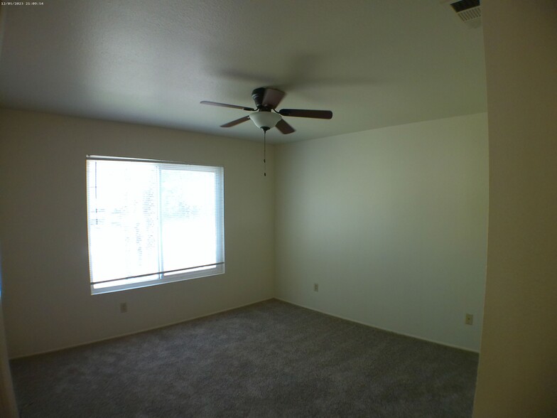 Front bedroom - 39101 Agua Vista
