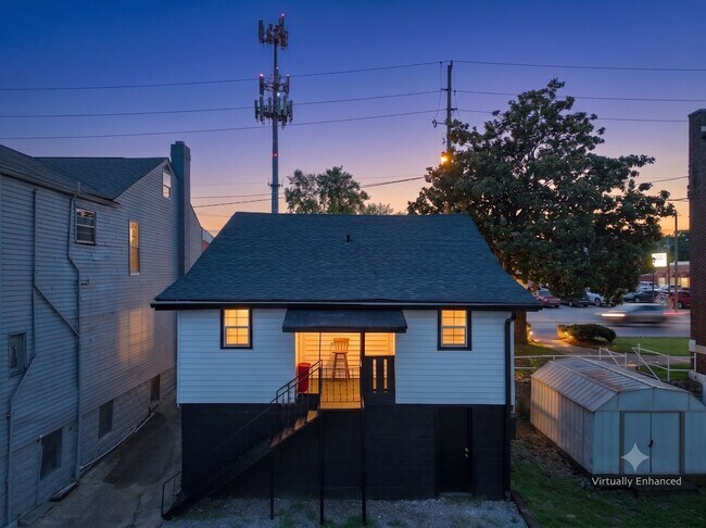 Building Photo - 1406 Jefferson St