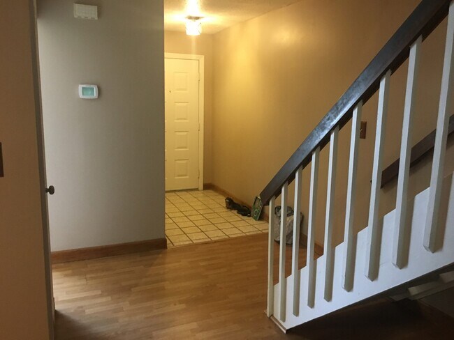 Building Photo - 3bed/2.5 bath condo in Herons Cove, Va Bea...