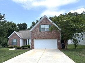 Building Photo - 1107 Montreux Dr
