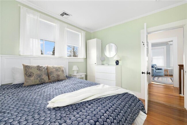 Building Photo - 59 Mt Hope Ave