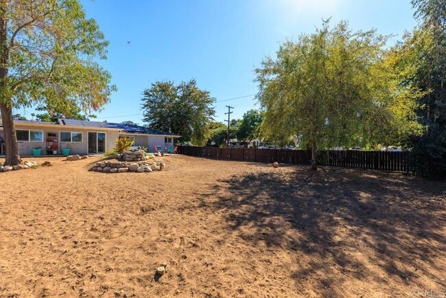 Building Photo - 1806 Wight Way