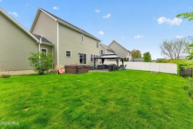 Building Photo - 4 Fenlon Ln