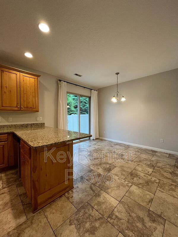 Building Photo - 1548 W 740 S