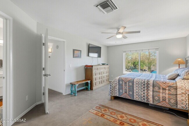 Building Photo - 6745 N Quartzite Canyon Pl