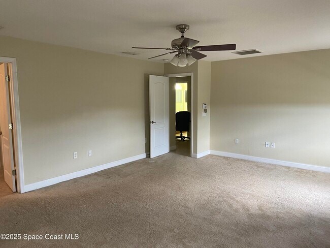 Building Photo - 3242 Merrick Ave