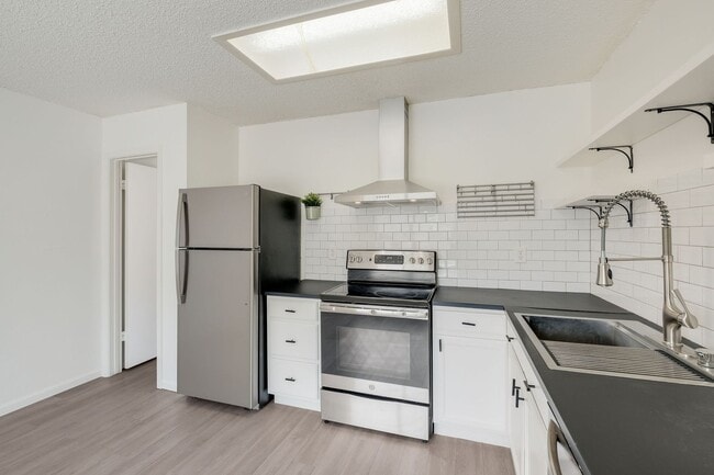 Building Photo - 8147 Easy Meadow Dr