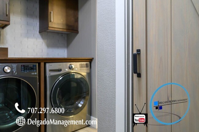 Building Photo - Glen Cove! Large renovated one bedroom one bath