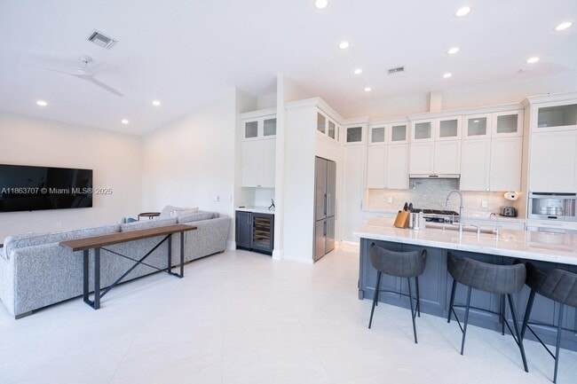 Building Photo - 17969 Fairoaks Way