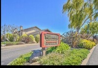 Building Photo - 1868 Cherokee Dr