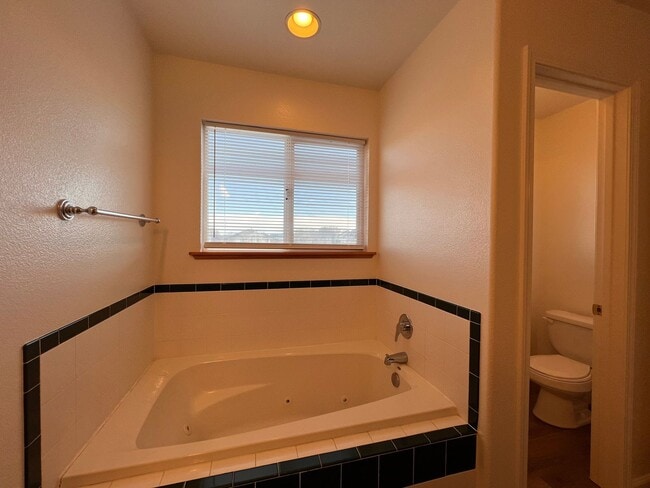 Building Photo - 3-bedroom Home in Desert Lakes Subdivision, Fernley