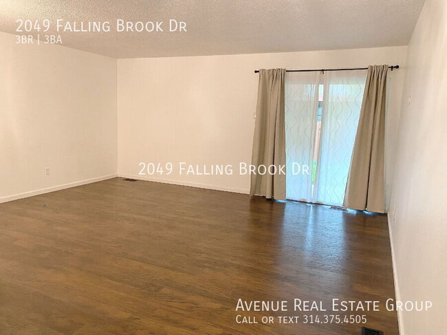 Building Photo - Charming 3-Bed Oasis on Falling Brook Dr -...