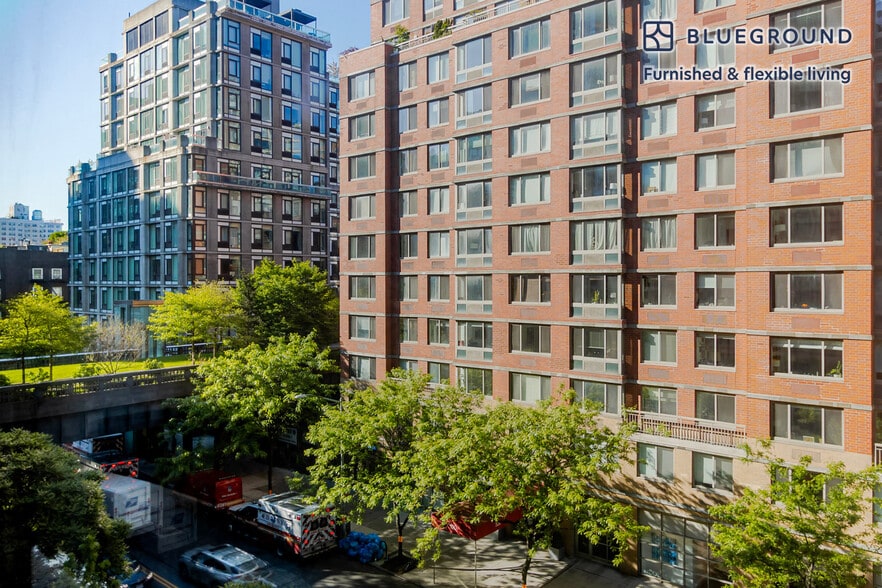 Building Photo - 535 W 23rd St