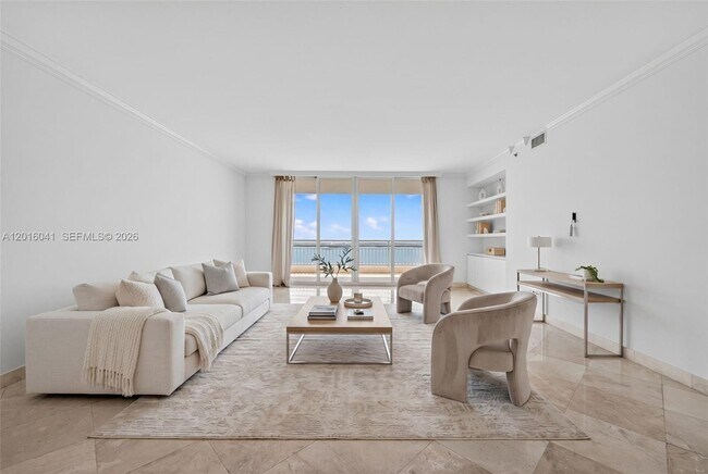 Building Photo - 808 Brickell Key Dr