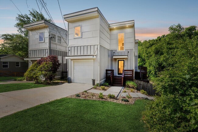 Building Photo - Secret Oasis in East Nashville - FOR LEASE