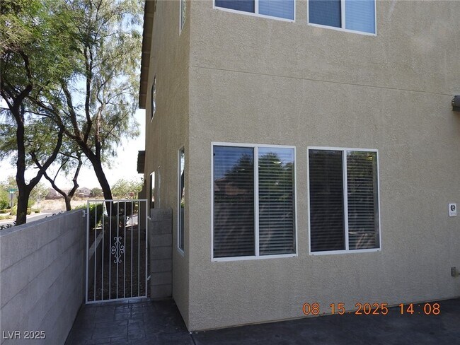 Building Photo - 9444 Medford Falls Ave
