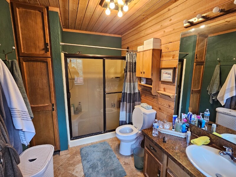 Building Photo - 2105 Bernina Dr