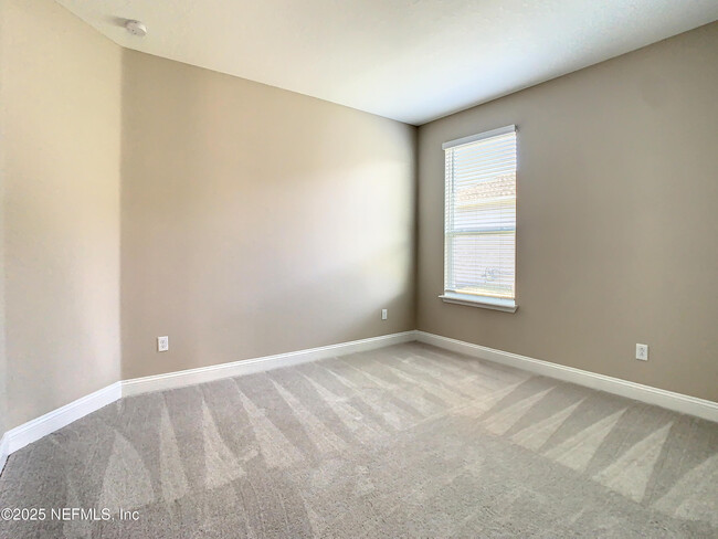 Building Photo - 380 Brybar Dr
