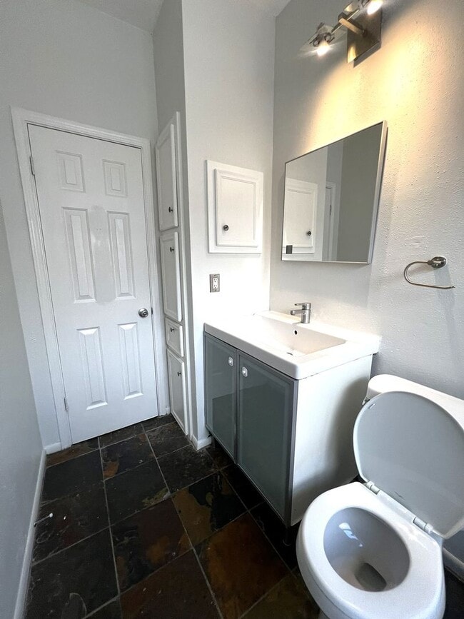 Building Photo - Wonderful 3-bedroom Home in Harris Branch