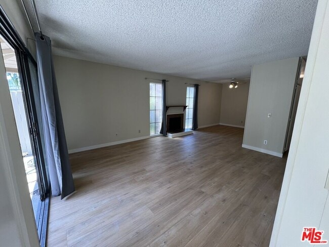 Building Photo - 28549 Conejo View Dr