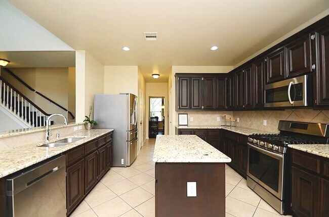 Building Photo - 5002 Hearth Hollow Ln