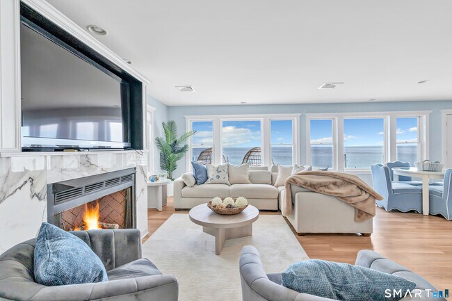 Building Photo - 9 Stowe Ave