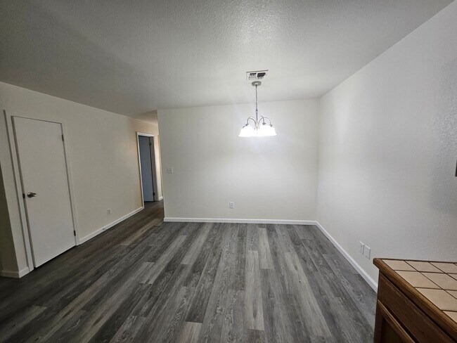 Building Photo - 1584 Turquoise Rd