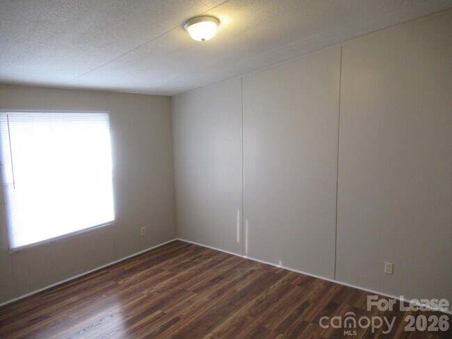 Building Photo - 1157 Birkdale Ln