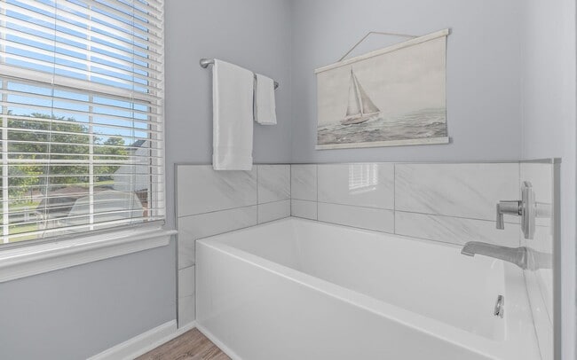 Building Photo - Gorgeous First-Time Rental in Popular Courthouse Estates! A Pet-Friendly Home, Fenced Yard, All A...