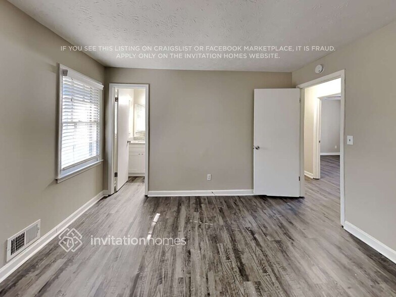 Building Photo - 3930 Grove Trail