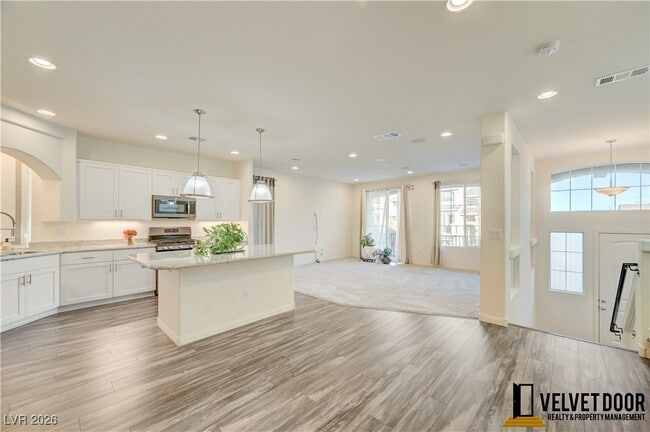 Building Photo - 9829 Grey Sands St