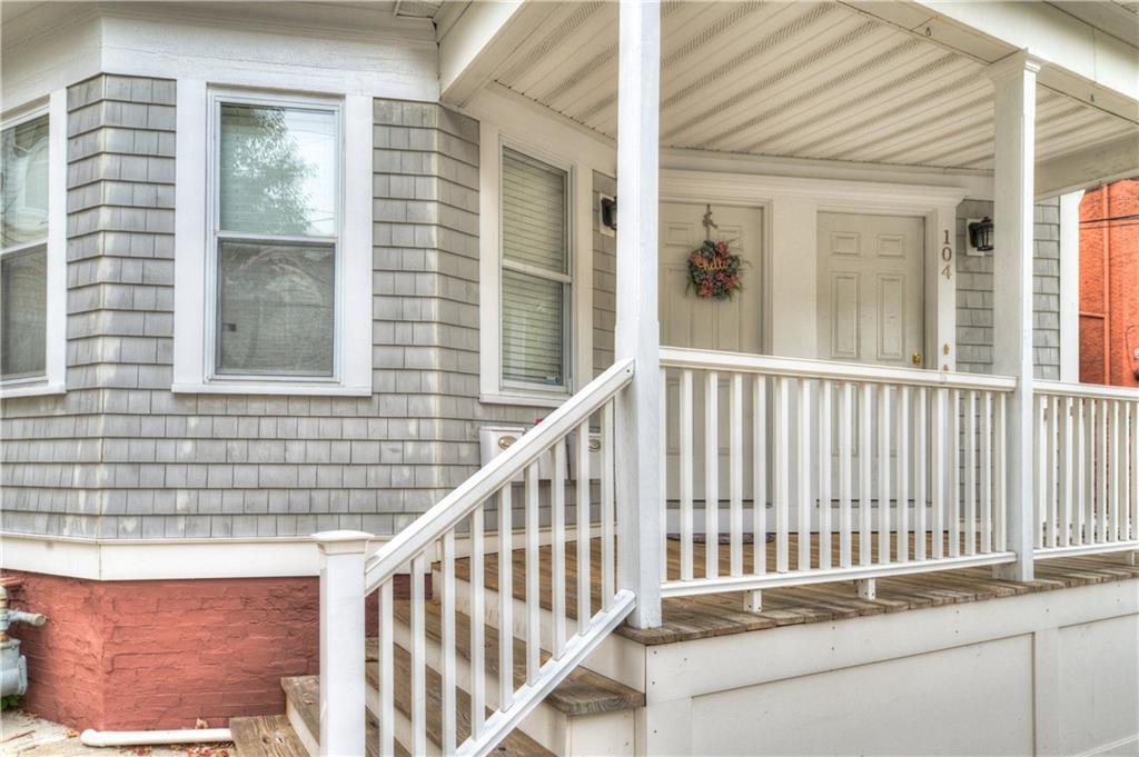 Building Photo - 102 Ruggles St