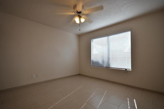 Building Photo - 5238 W Jupiter Way N