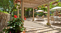 Outdoor  Courtyard - PeachTree of McLean