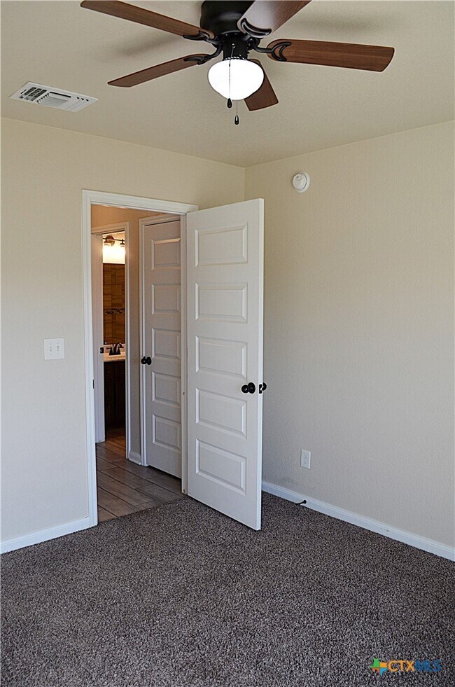 Building Photo - 6111 Cactus Flower Ln