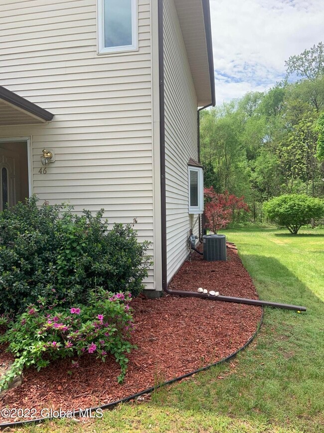 Building Photo - 46 Velina Dr