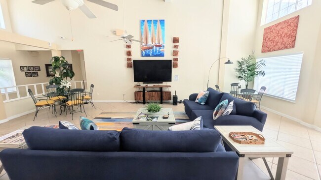 Building Photo - 850 S Tamiami Trl