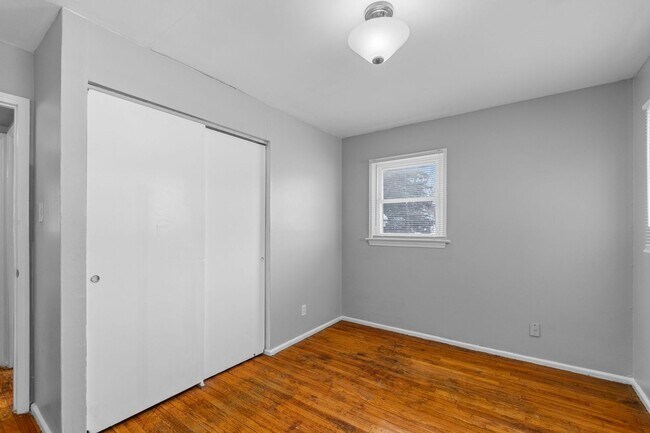 Building Photo - 8433 1st St