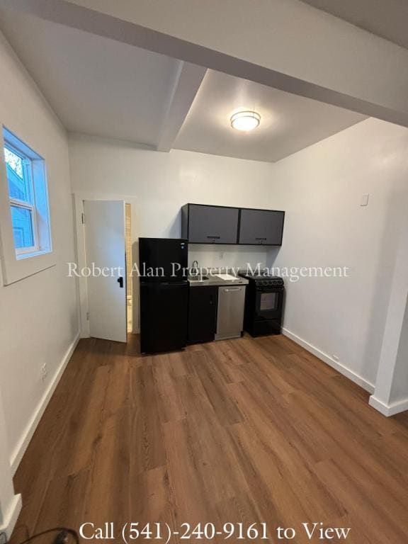 Building Photo - 119 SW Emigrant, Unit 2