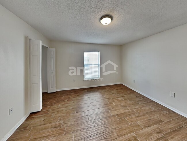 Building Photo - 12904 Brookcrest Pl