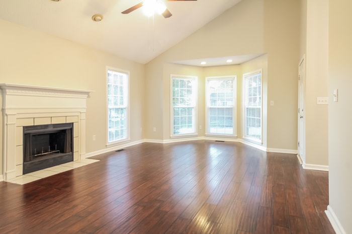 Building Photo - 704 Dunwoody Dr