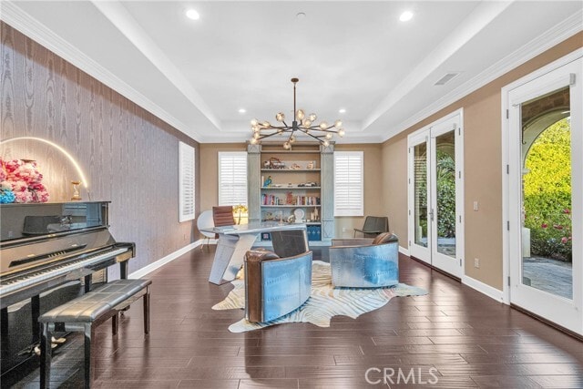 Building Photo - 1232 Inspiration