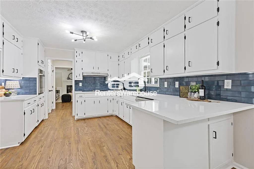 Building Photo - 1388 Chesapeake Dr SW