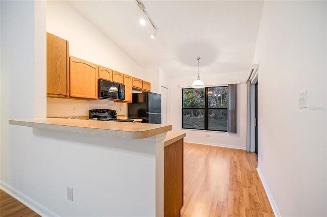 Building Photo - 2763 Athens Dr