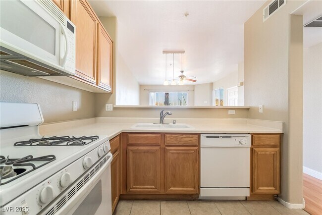Building Photo - 7115 S Durango Dr