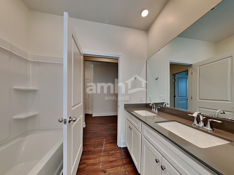 Building Photo - 177 Anthurium Dr