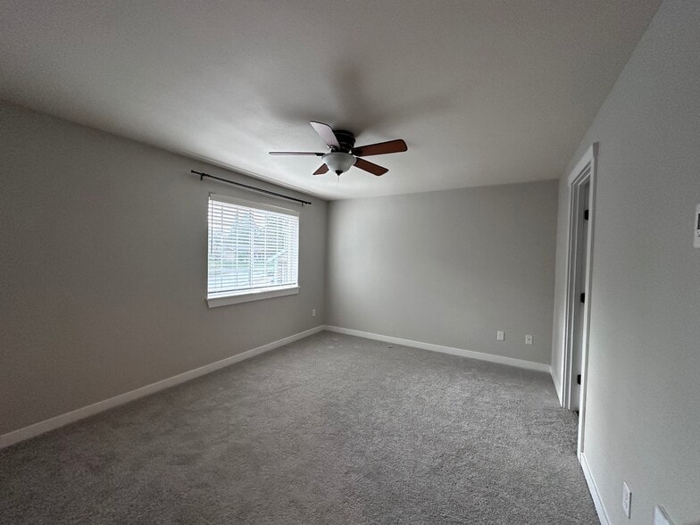 Building Photo - 9152 184th Avenue East